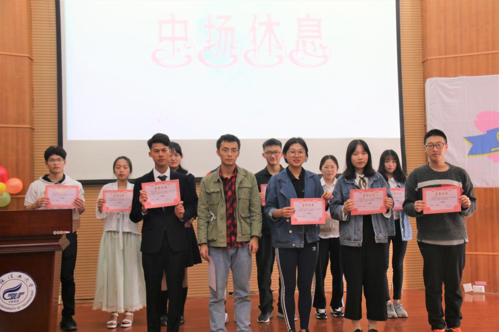 12D8C